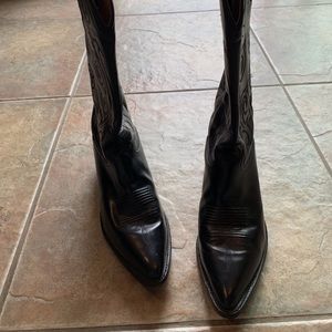 Tony Lama Women’s Boots. Style 1974. Like new.